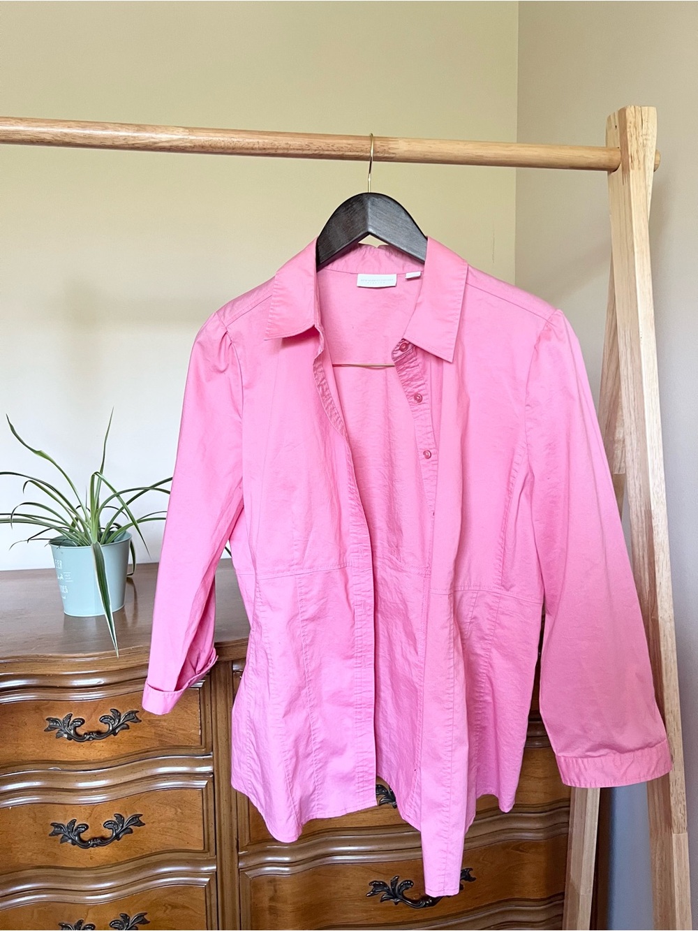 New York & Company Bright Pink Button-Front Shirt